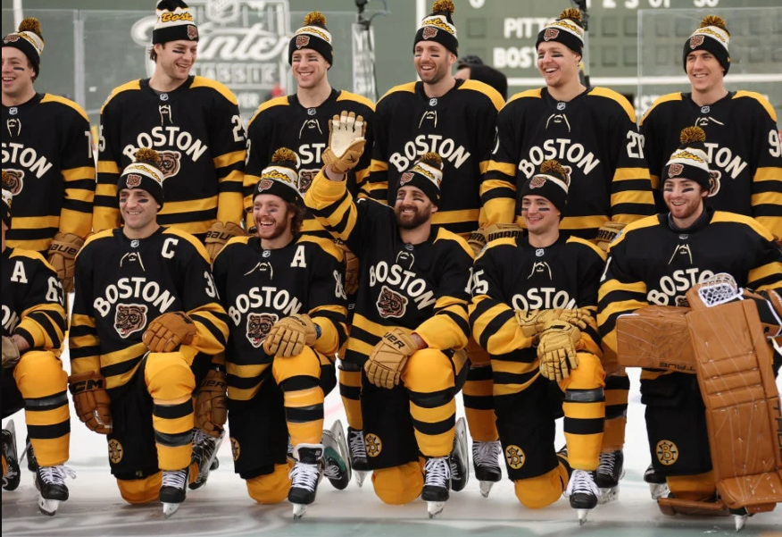 Boston Bruins Fanatics Branded Iconic NHL Exclusive Pullover